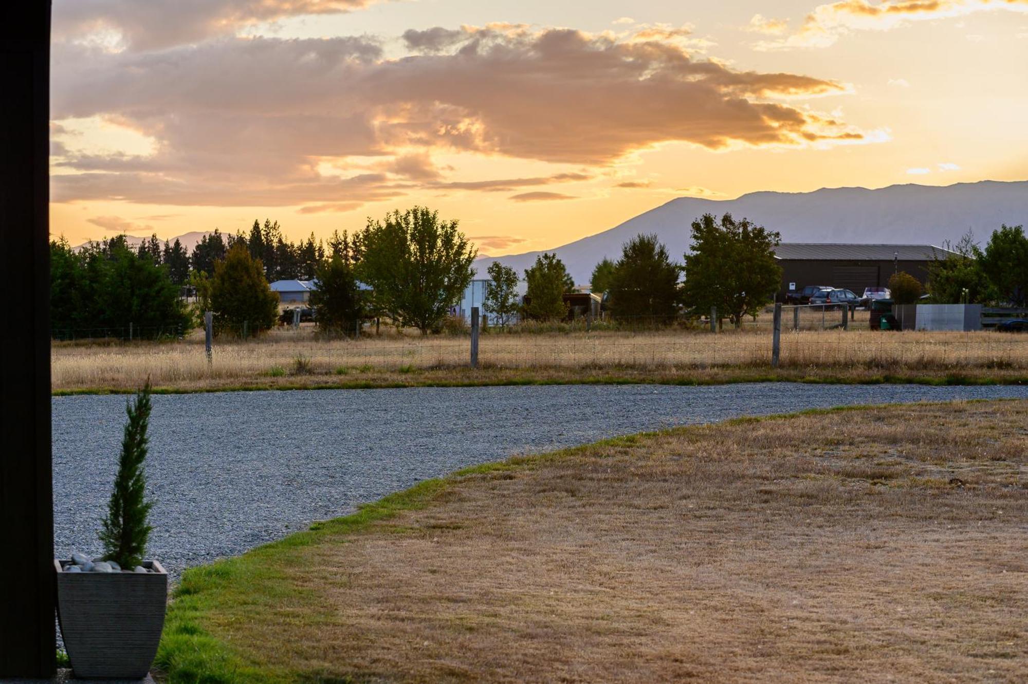 31 On Boundary Villa Twizel Bagian luar foto
